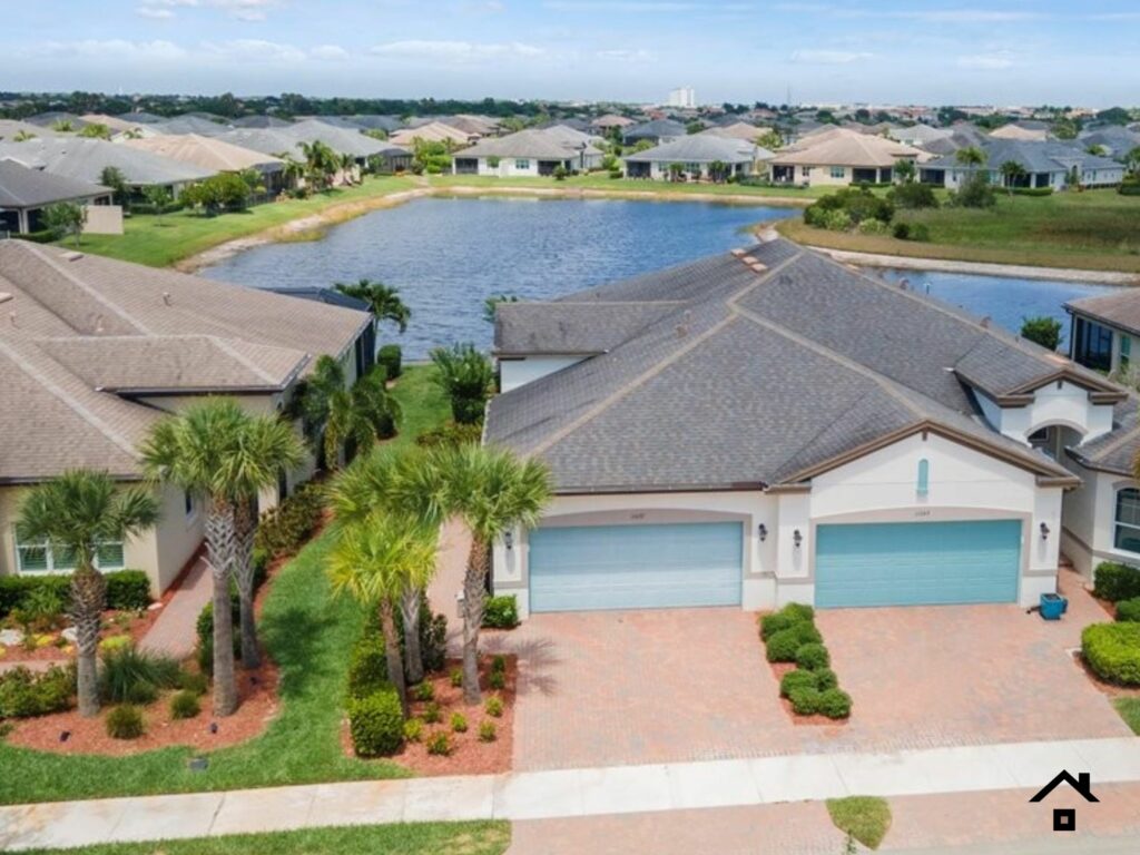 Lake Park at Tradition 2 Bedroom Villa Casas De Walker Realtors