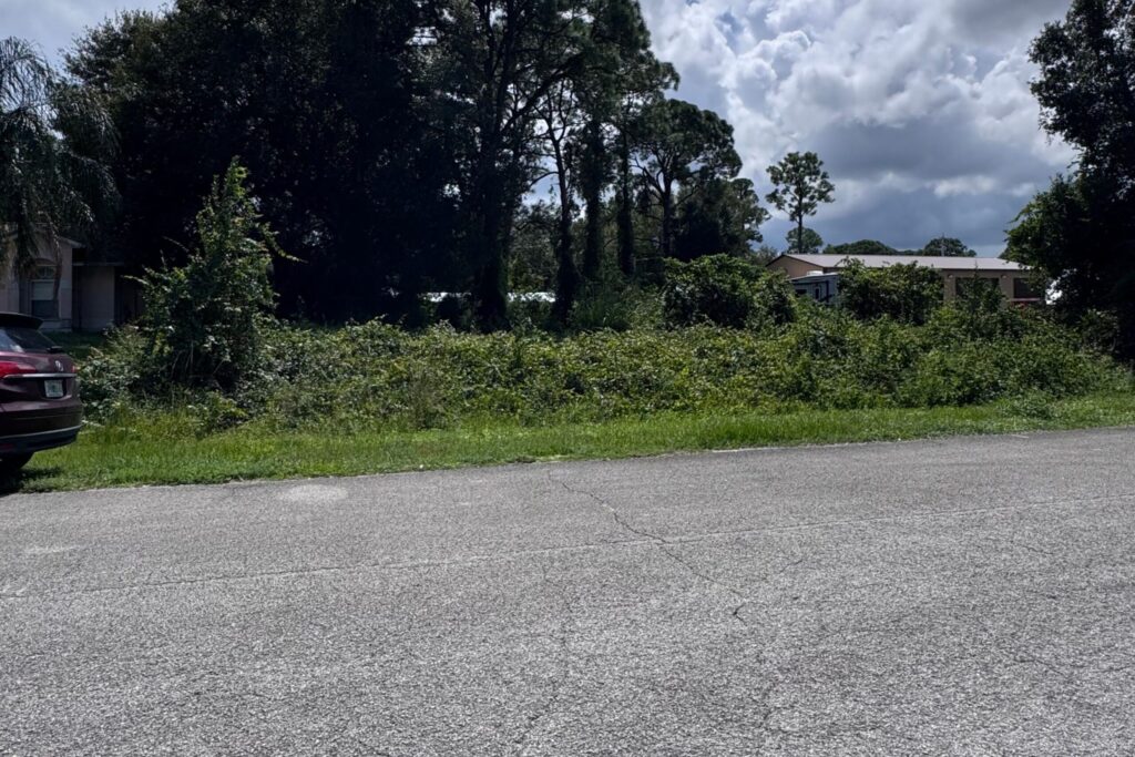 Residential setting in Lakewood Park Fort Pierce Florida